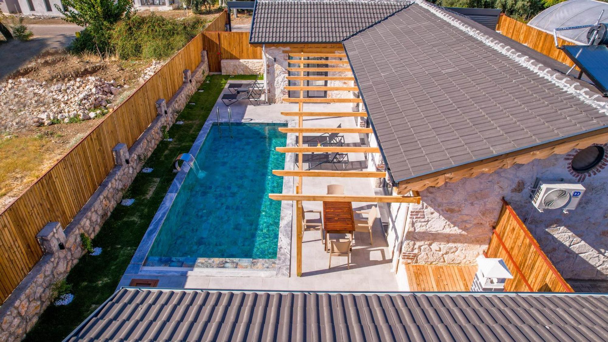 Willa Mugla Stone Daylight 1 Fethiye